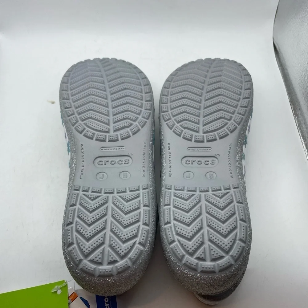 NEW! Crocs X Disney Frozen Genna II girls silver sparkly flats size 5Y
